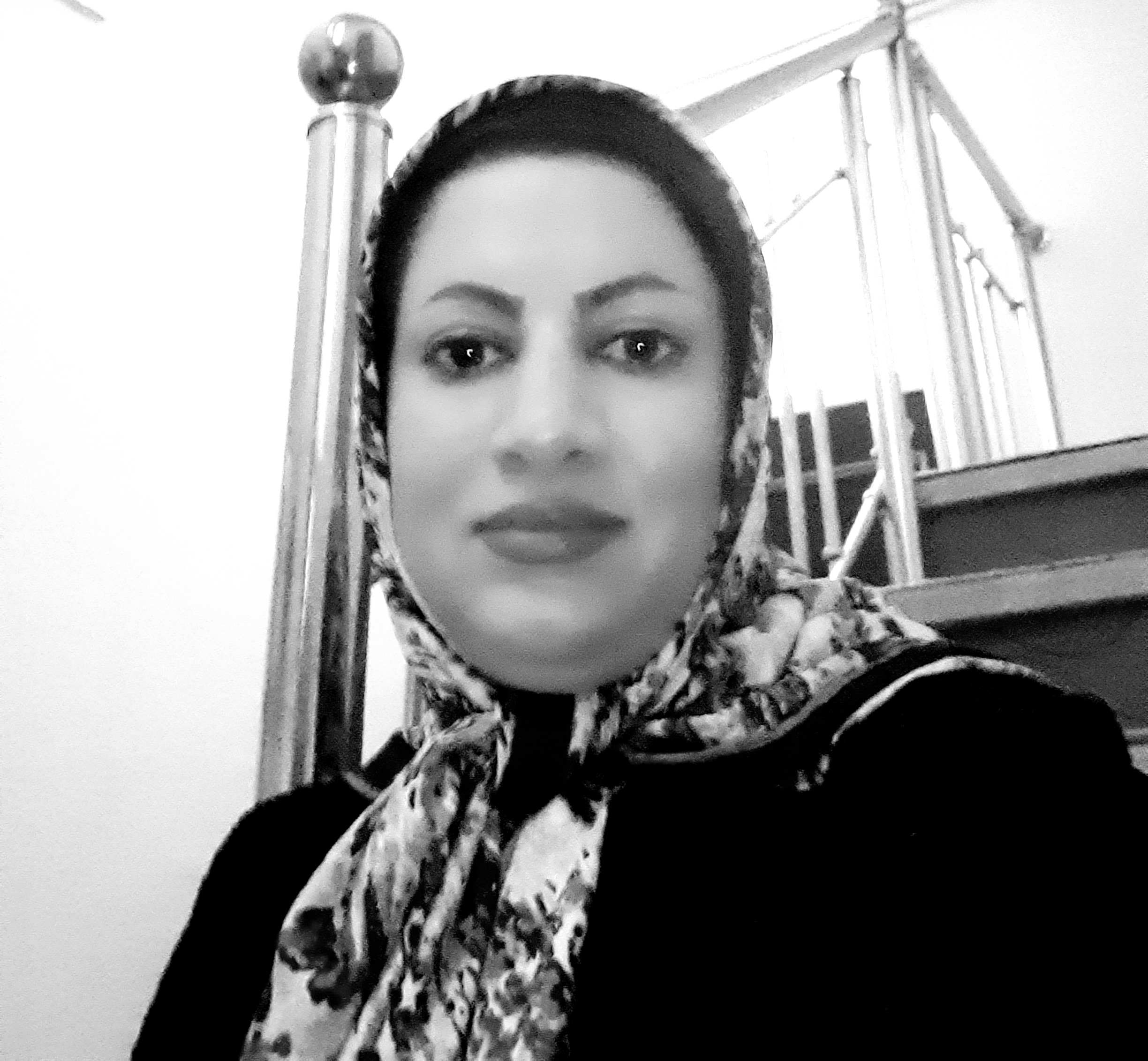 زهرا حسین پور