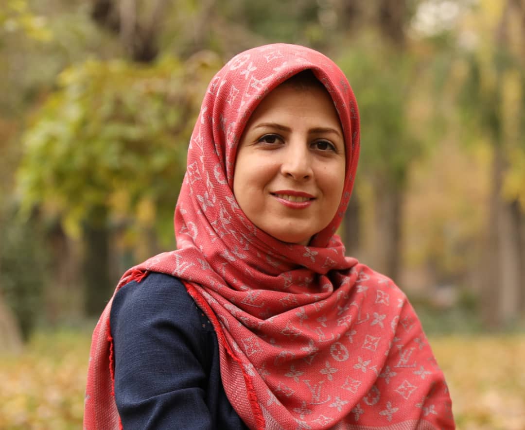 محدثه آزادواری