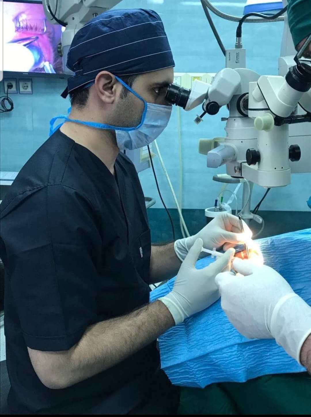 دكتور إحسان هاديان