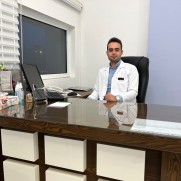 دکتر شایان اکبری — درمون