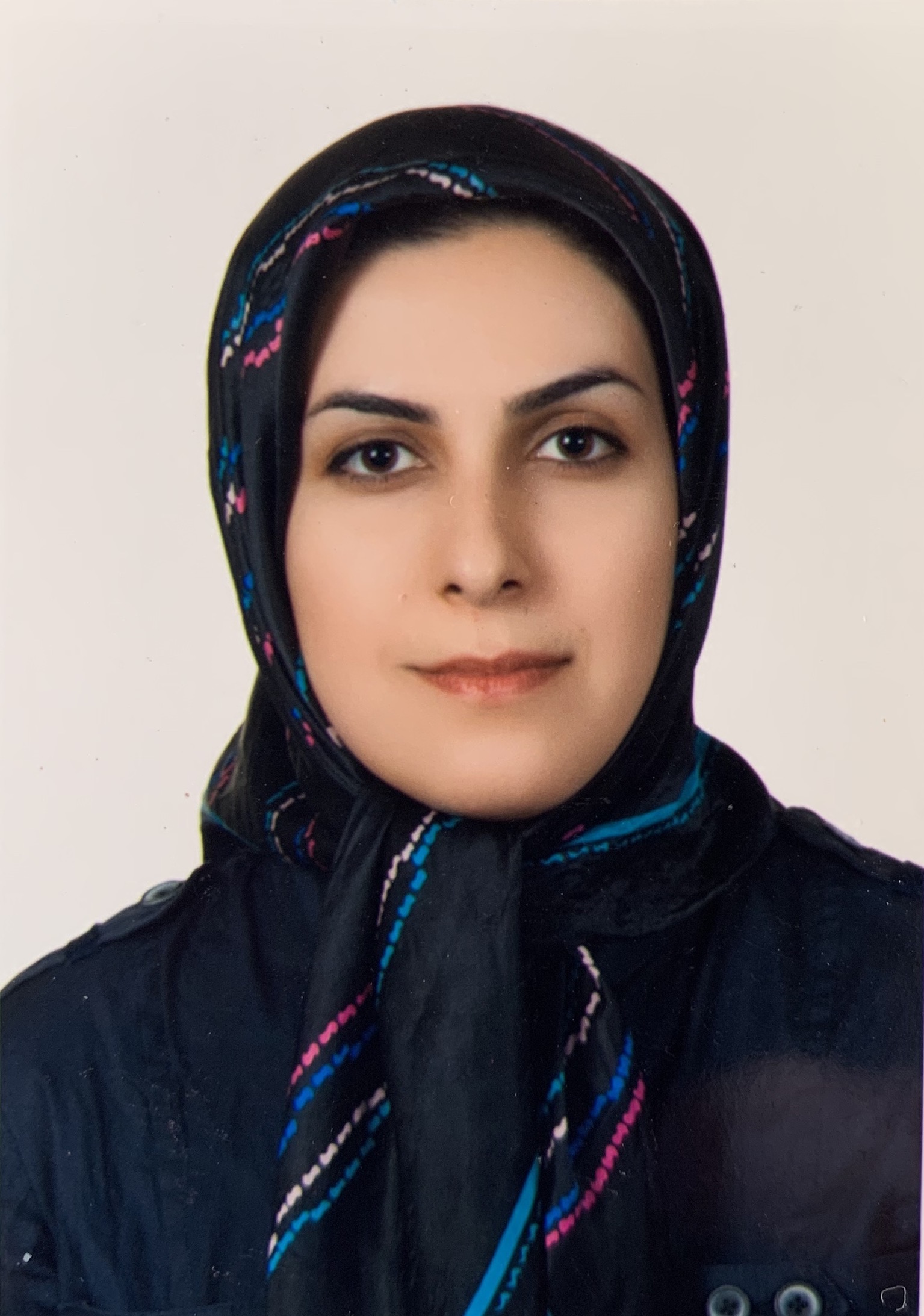 لیلی علیزاده